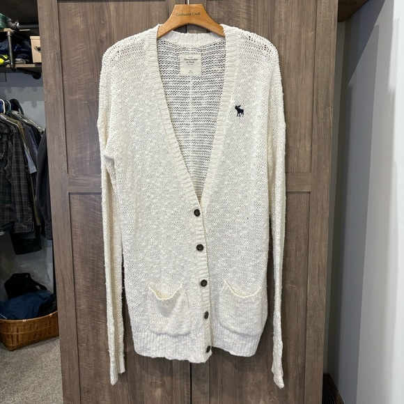 Abercrombie & Fitch Sweaters - Abercrombie Fitch M/L Cardigan Sweater Long Open Knit White Button V Neck moose